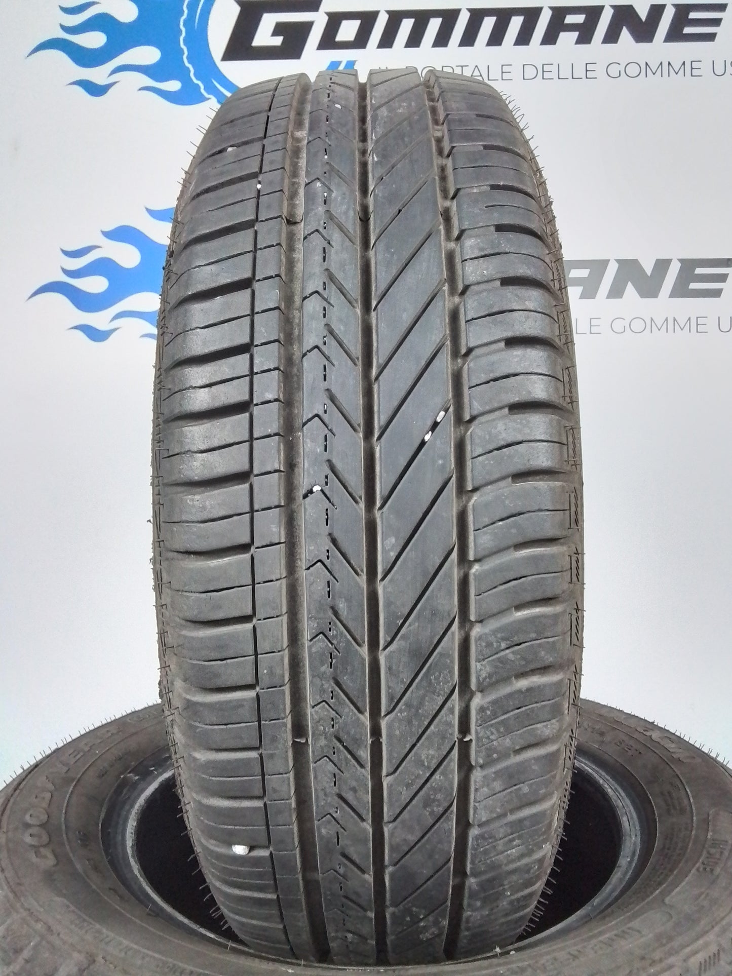 2 Goodyear Duragrip 175 65 15 88T