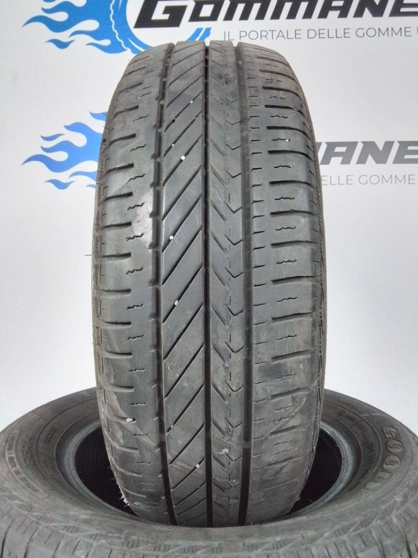 4 Goodyear Duragrip 175 65 14 82T