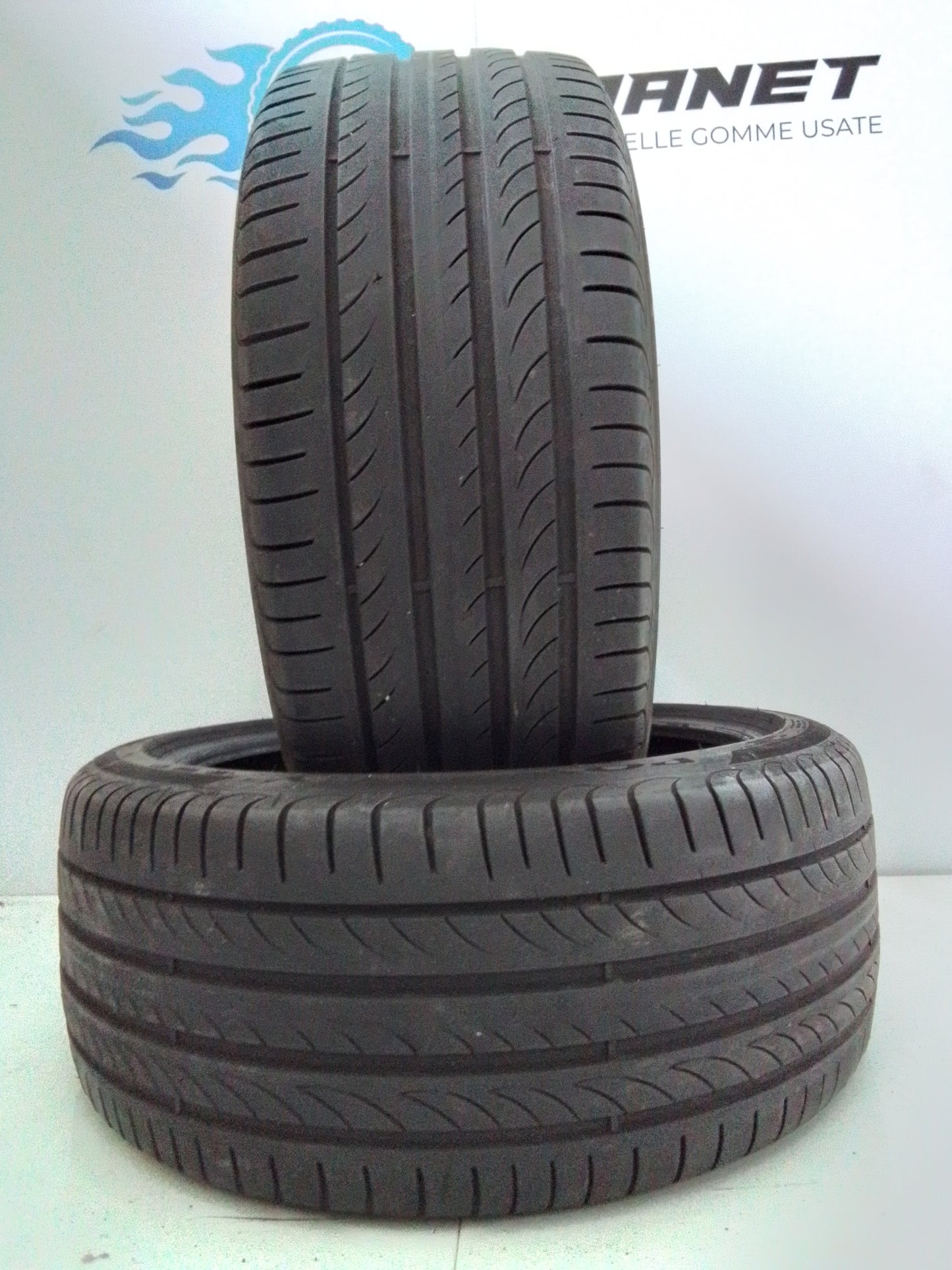 2 Pirelli Powergy 225 40 17 94Y