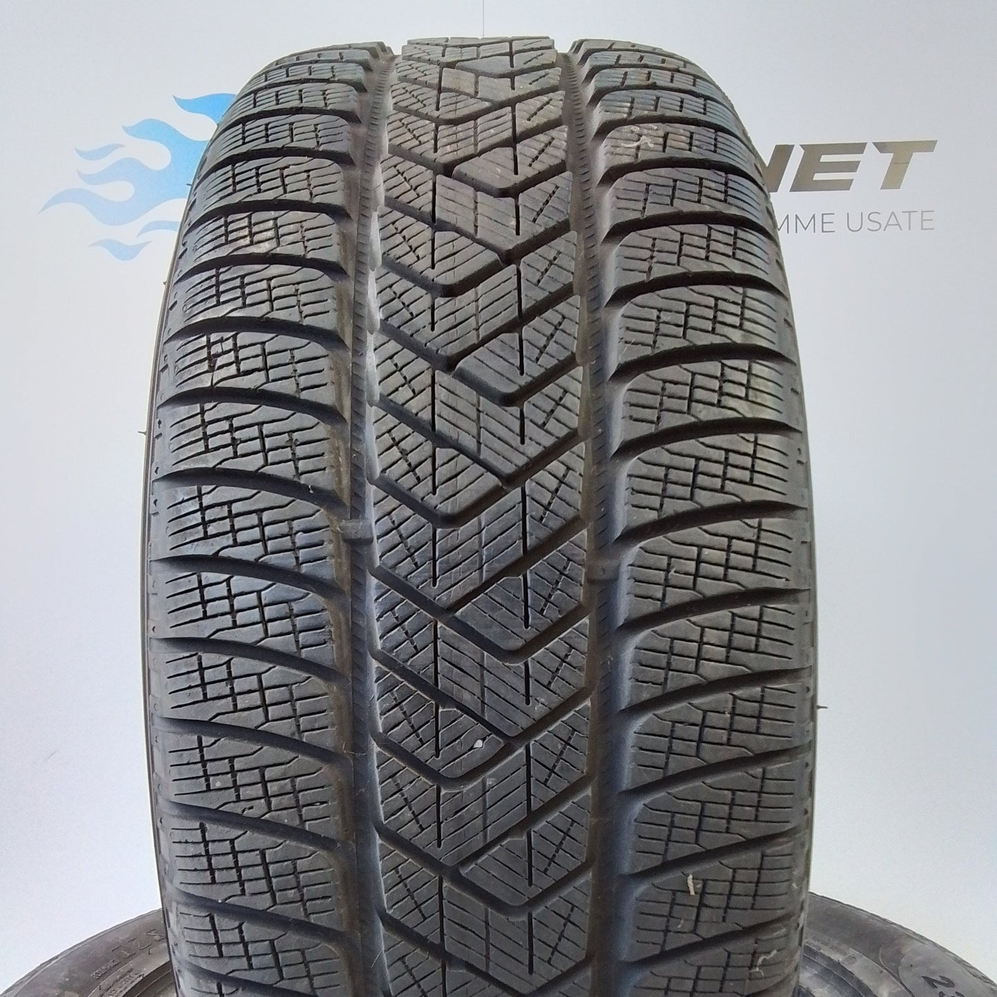2 Pirelli Scorpion 235 55 19 105V M+S