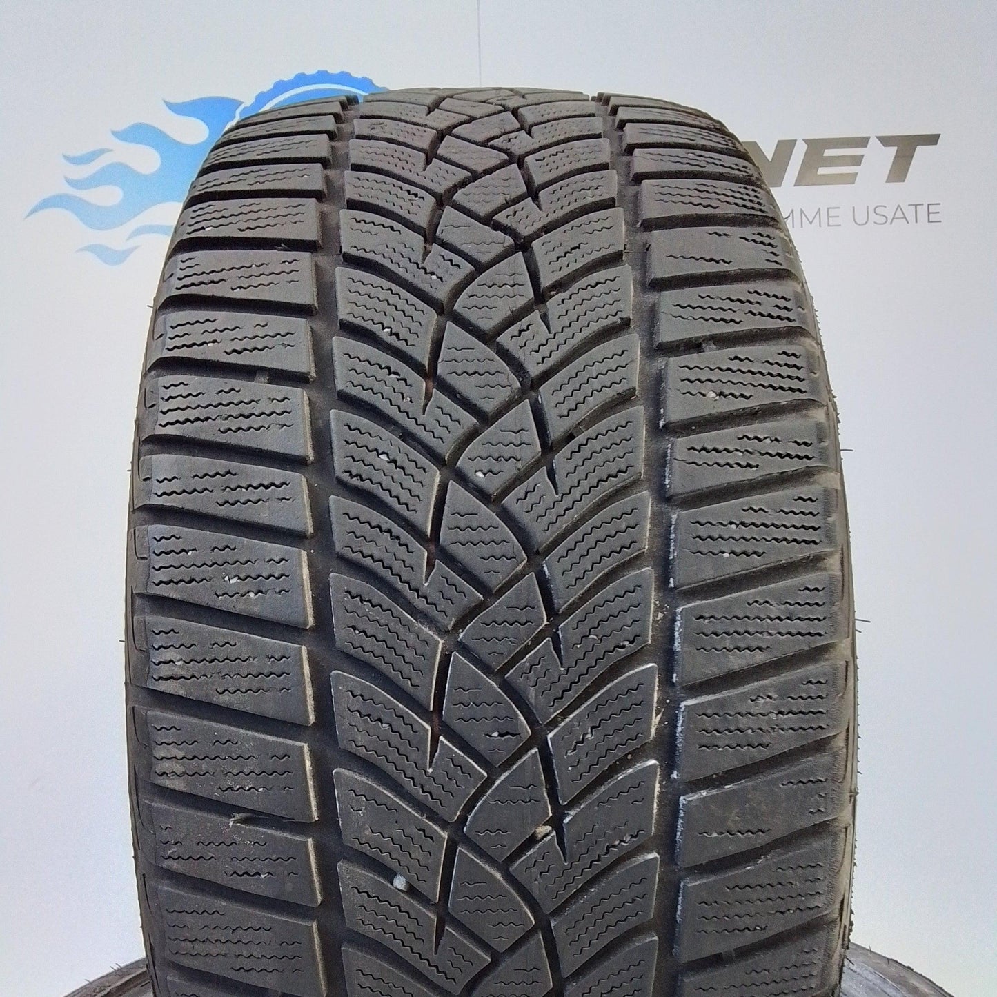 4 Goodyear 235/55 R17 Ultragrip Performance Gen-1