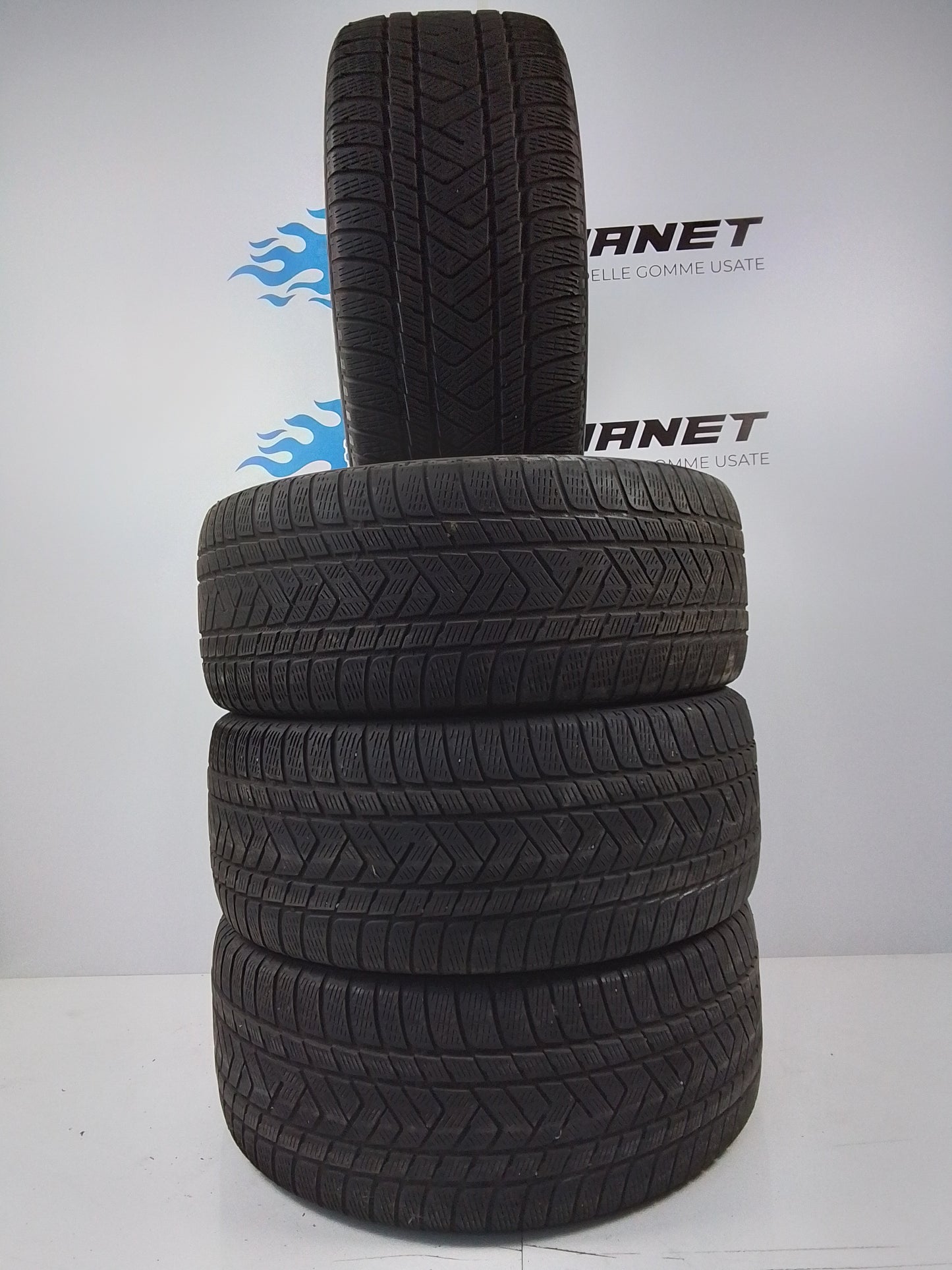 4 Pirelli Scorpion Winter 265 40 21 105V XL M+S