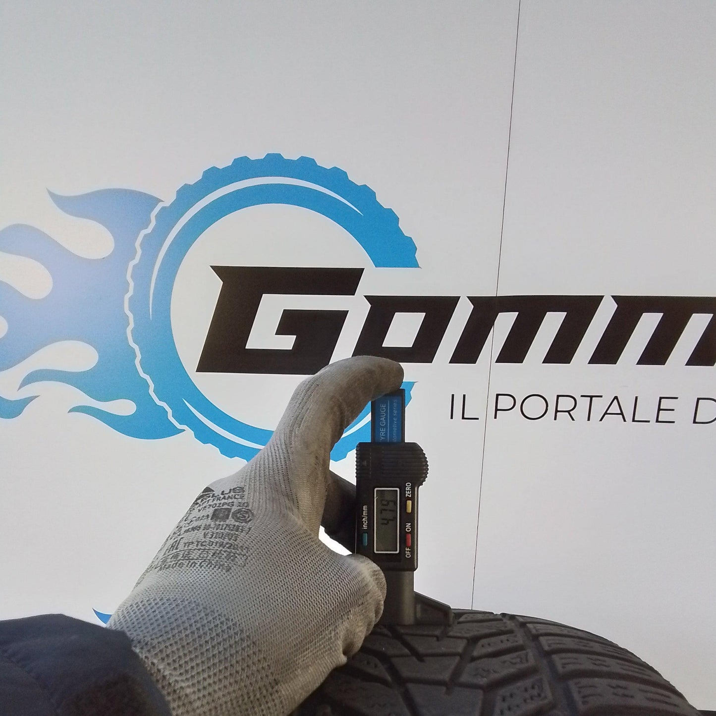 2 Hankook 255/60 R18 Winter Icept Evo3 X M+S