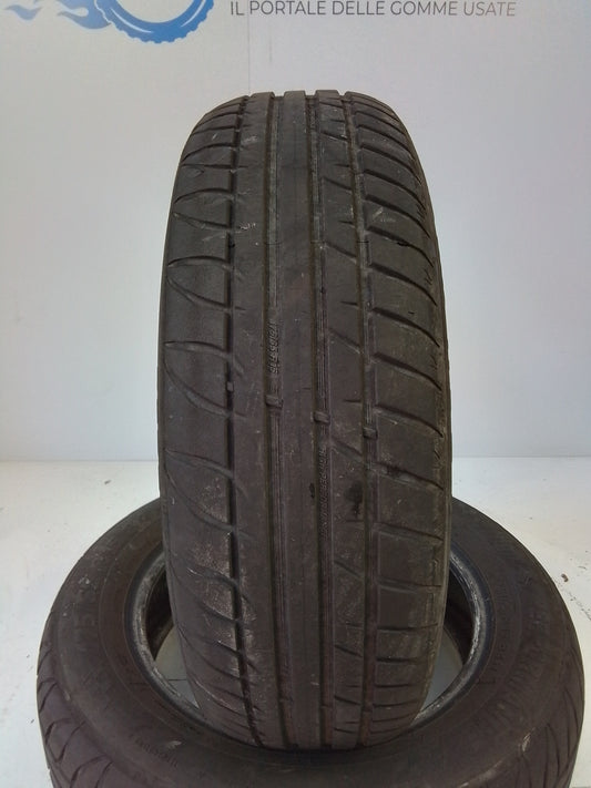 2 Taurus high Performance (Michelin) 175 65 15 84H