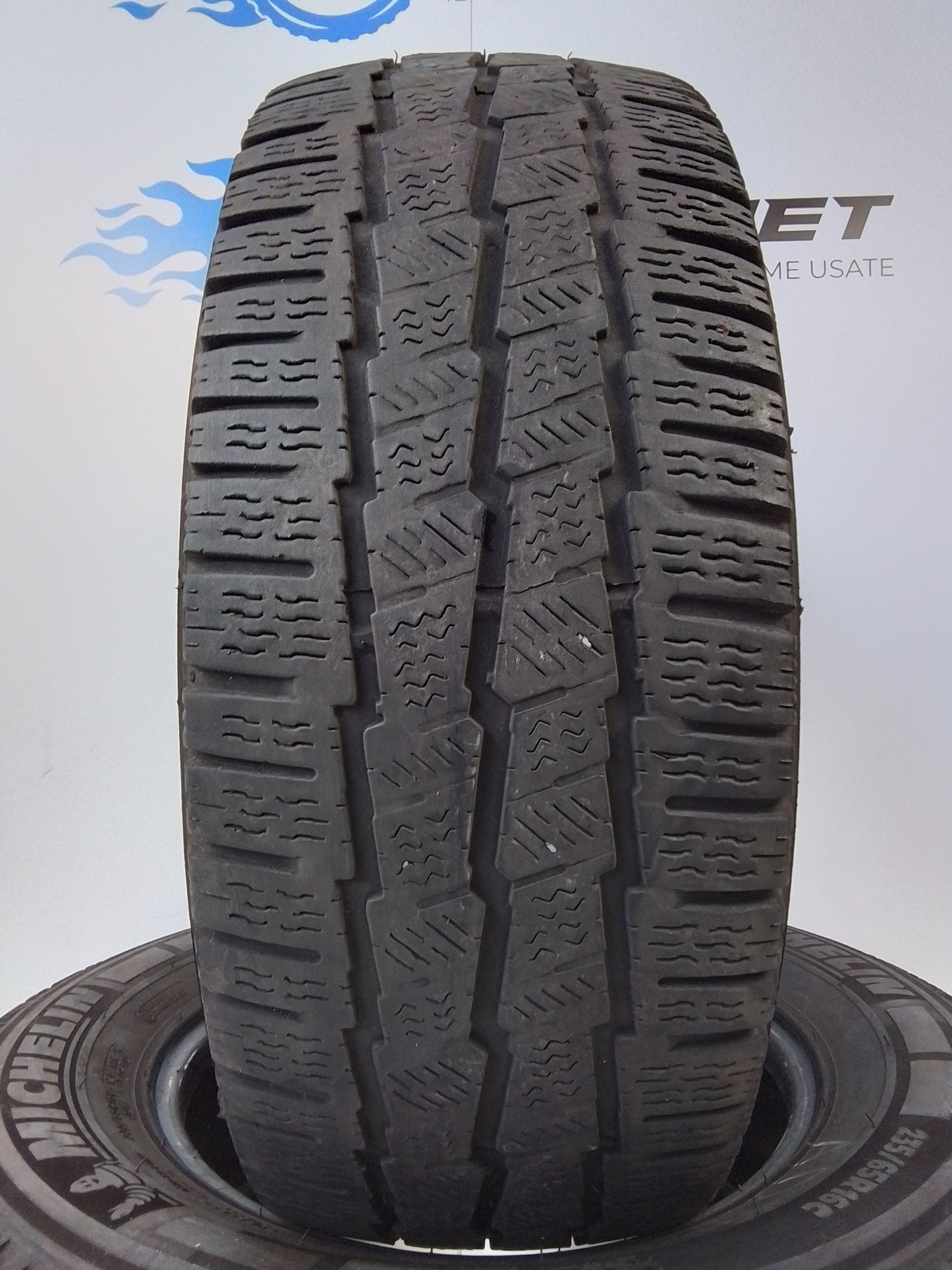 2 Michelin Agilis Alpin 225 75 16C 121/120 R m+s