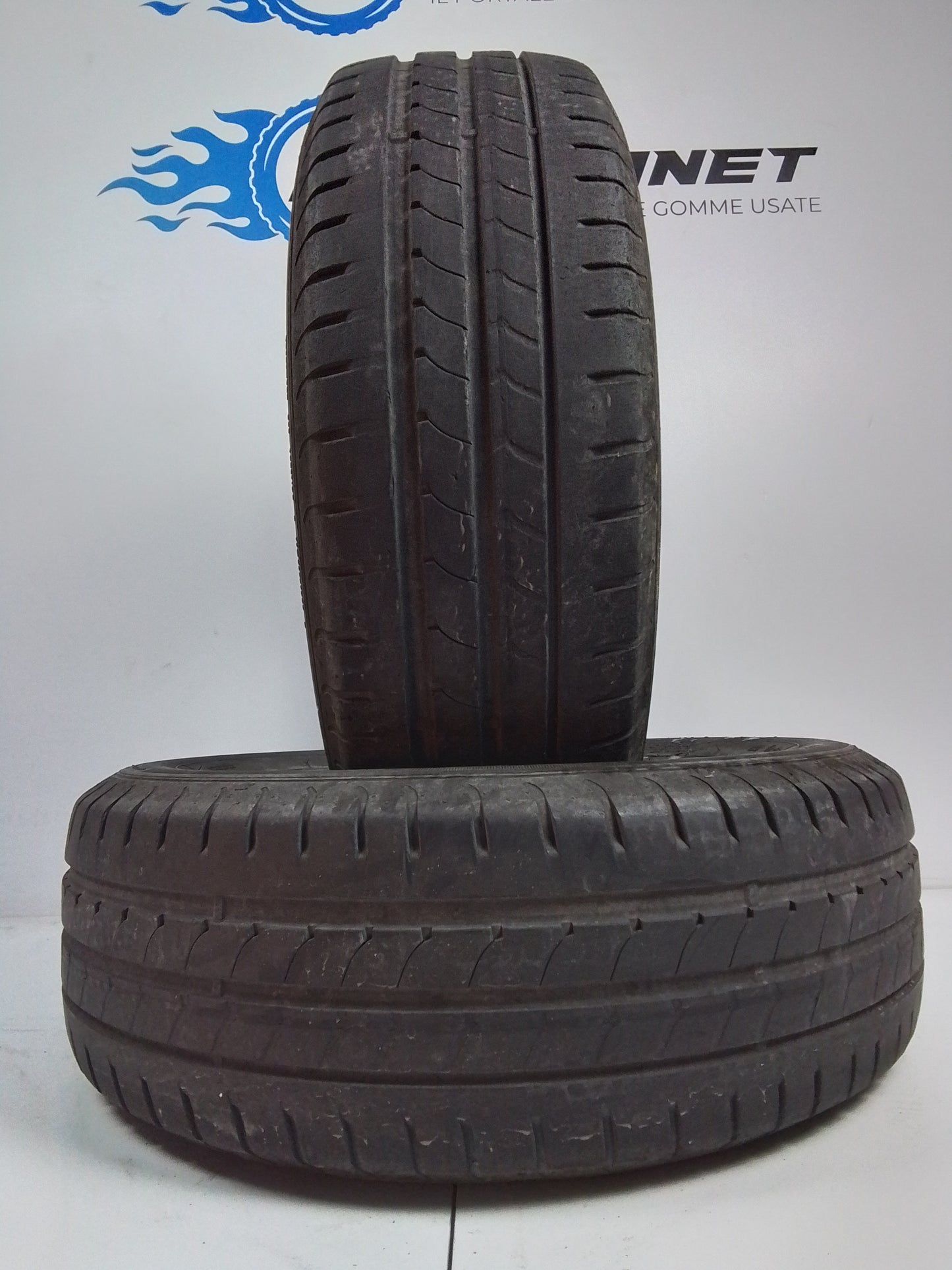 2 Goodyear Efficentgrip Performance 195 60 16 89H