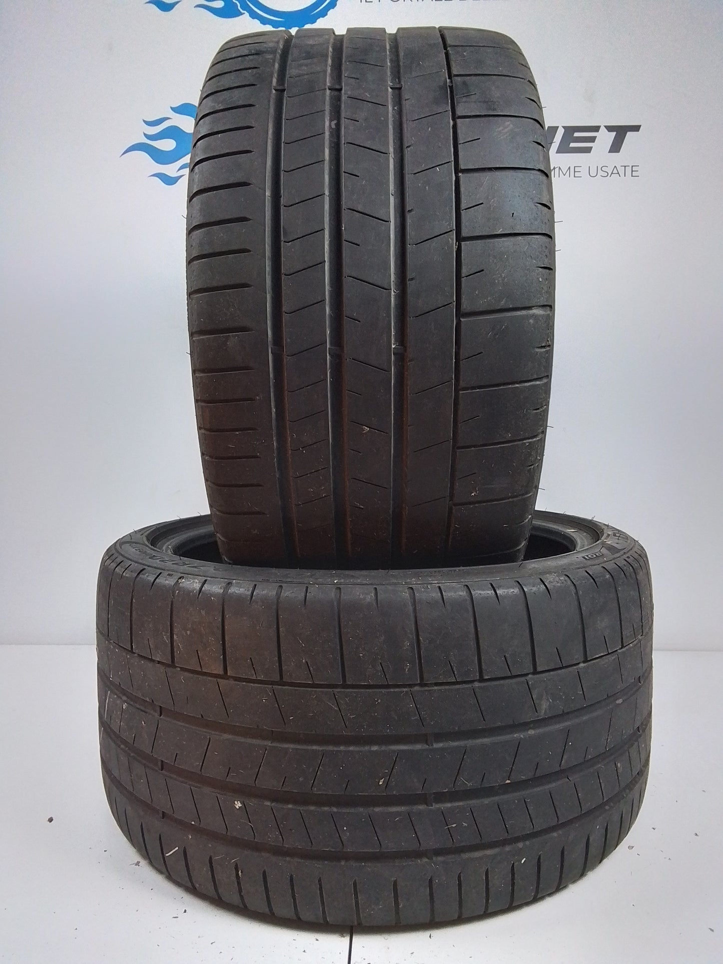 2 Pirelli Pzero 305 30 20 103Y