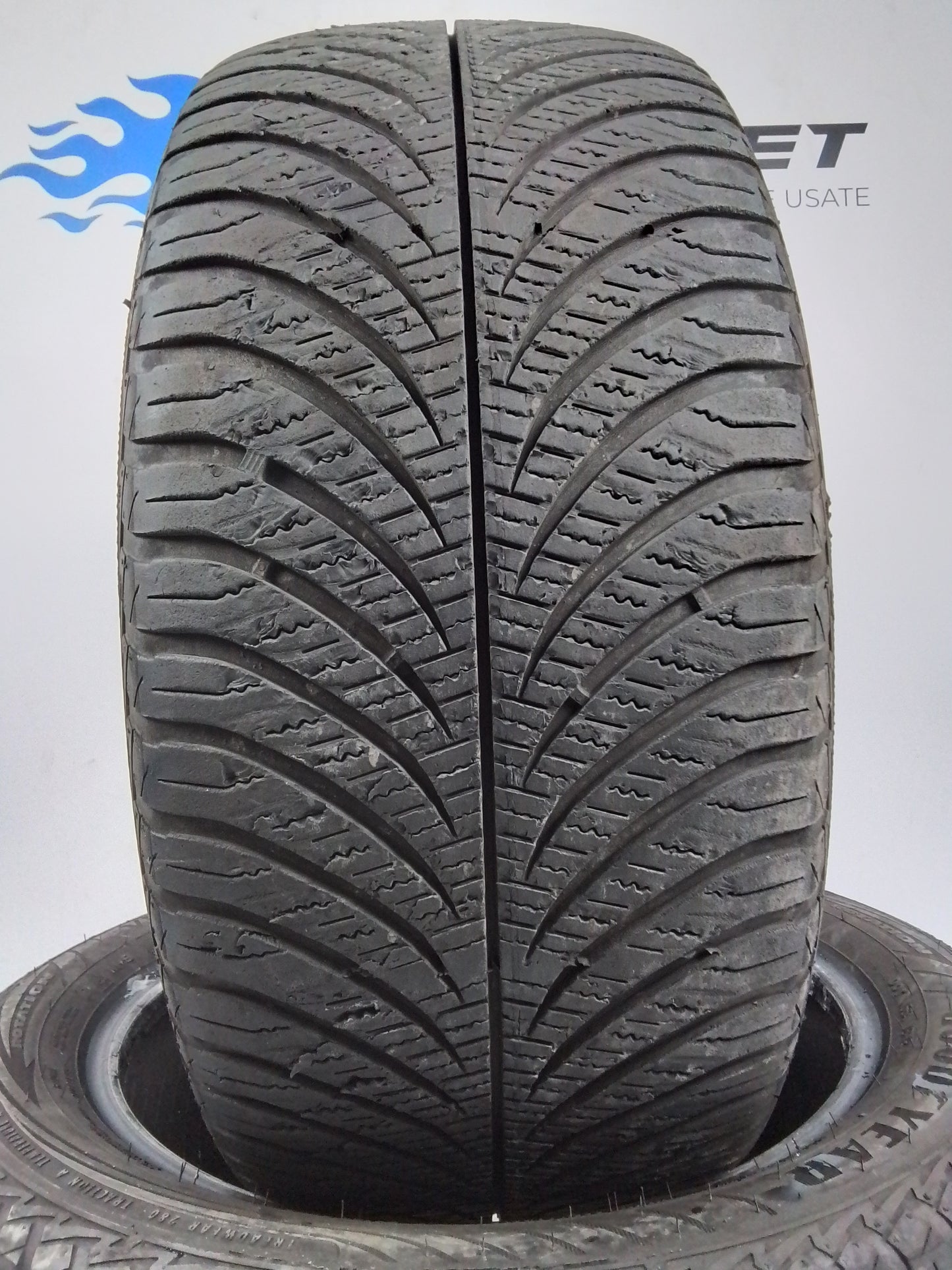 2 Goodyear Vector 4S Gen3 235 55 17 99H