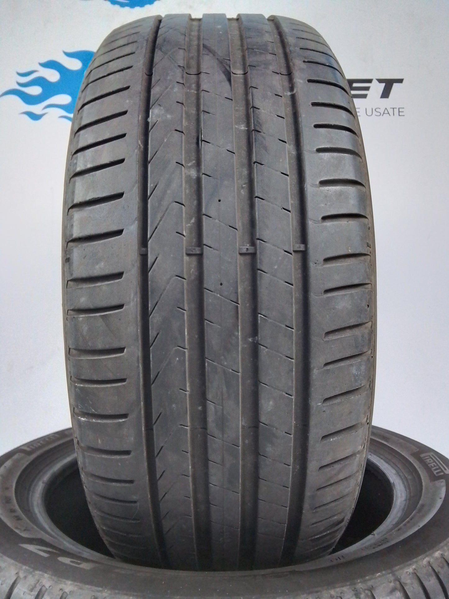 2 Pirelli Cinturato P7 225 50 18 99W