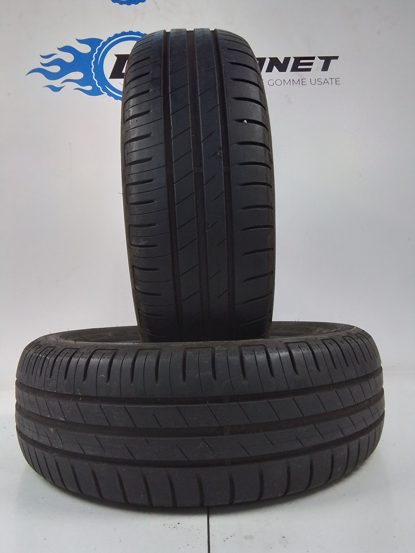 2 Goodyear Efficentgrip Performance 185 65 15 88H