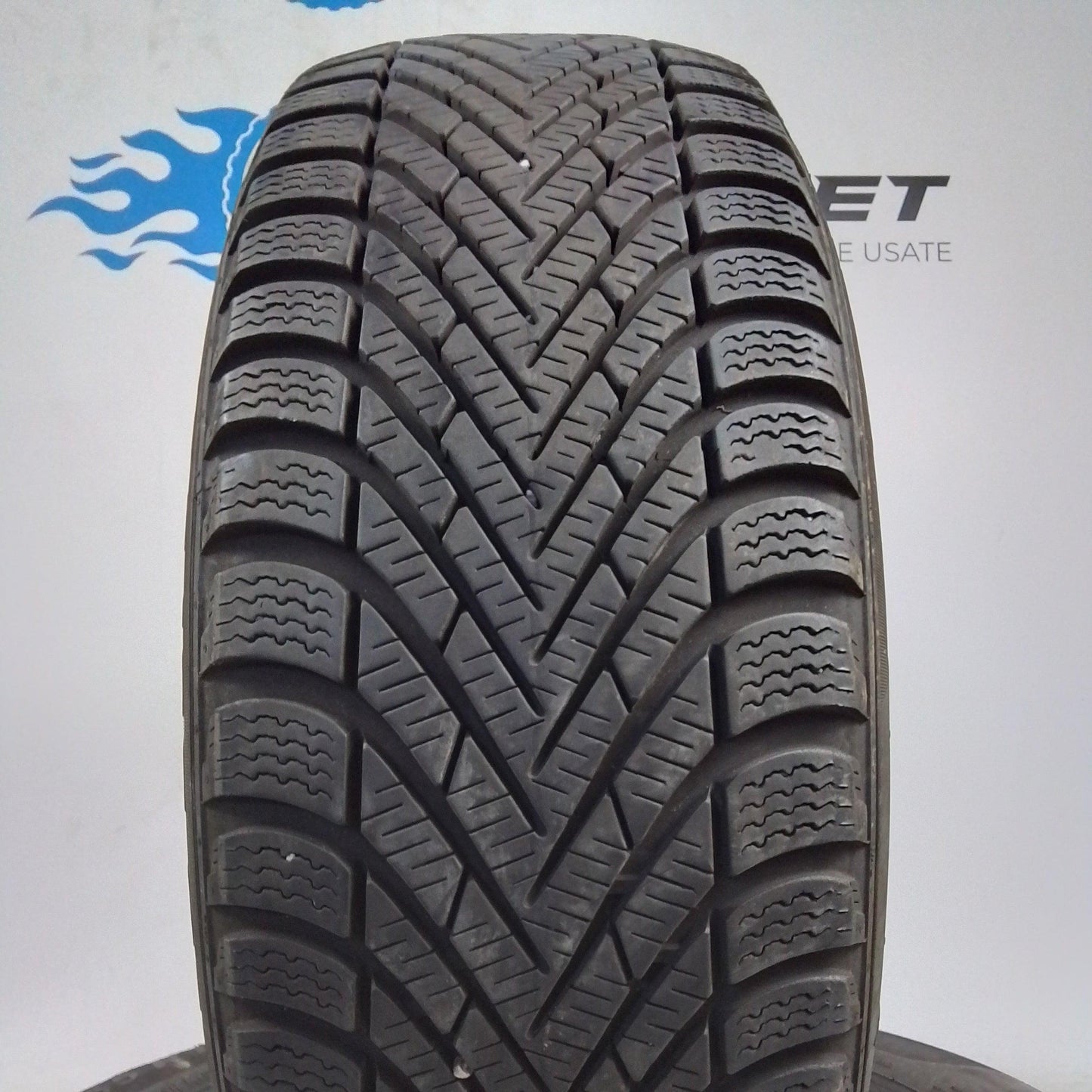 2 Pirelli 195/45 R16 Winter Cinturato