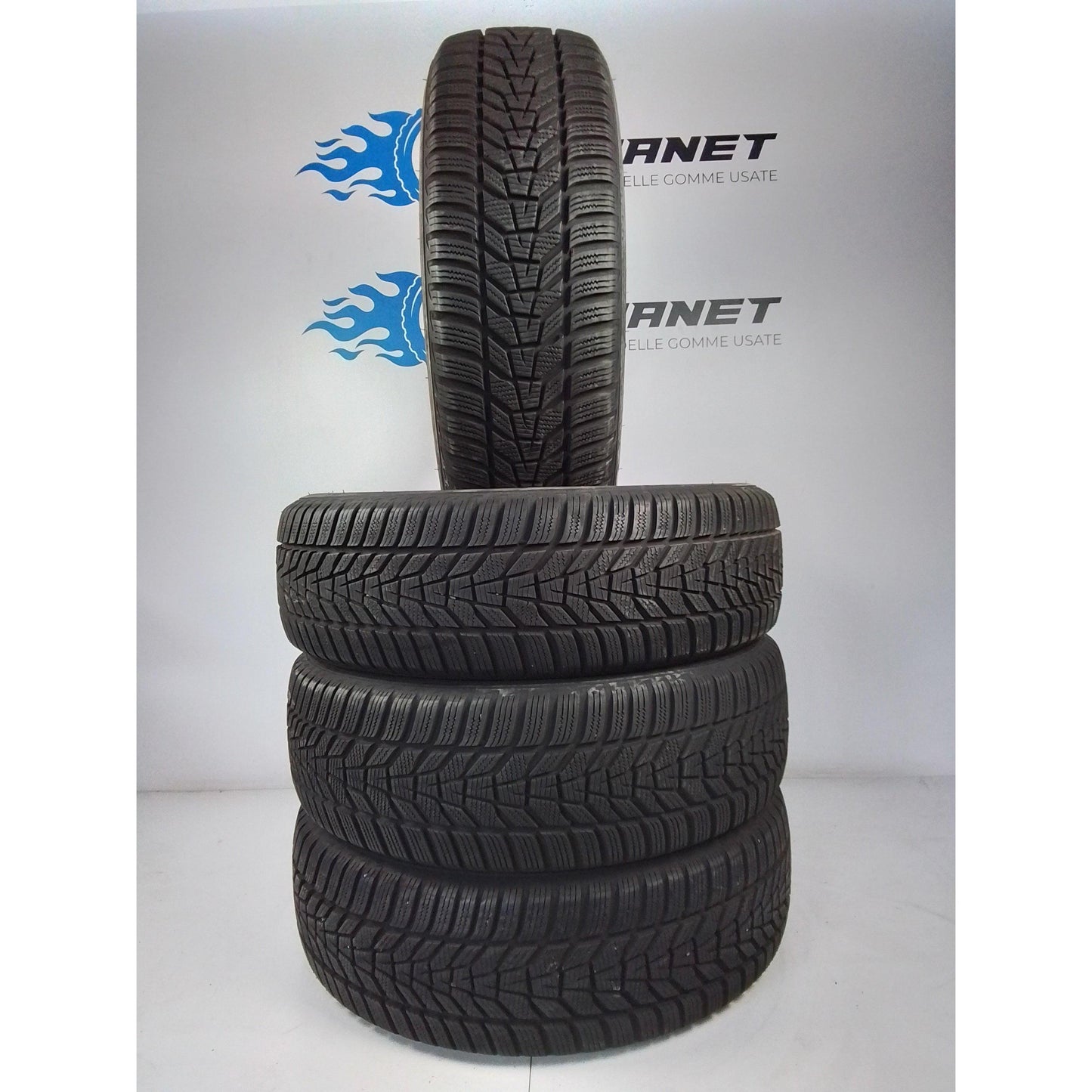 4 Hankook 235/60 R18 Winter Icept Evo3 107h M+S