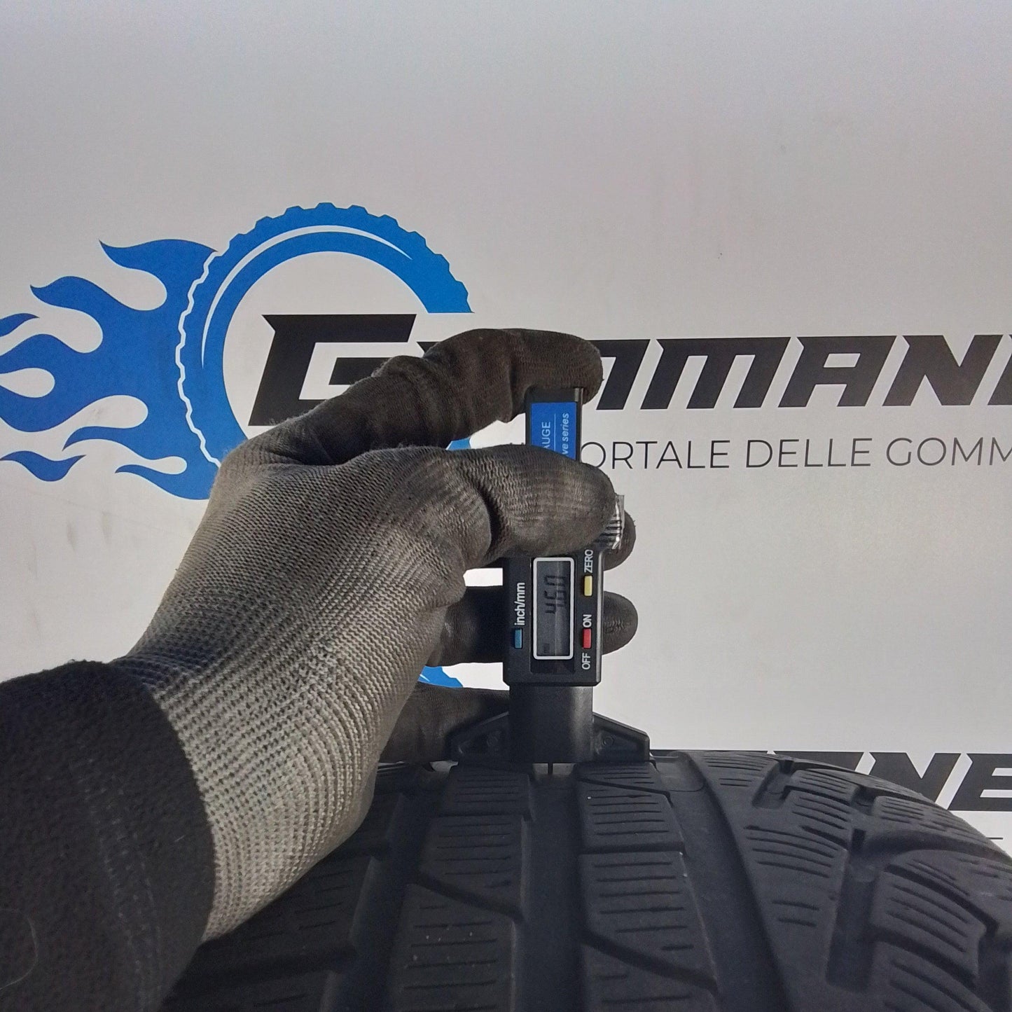 4 Pirelli 205/55 R16 Sottozero Winter 210 Serie 2 91H M+S