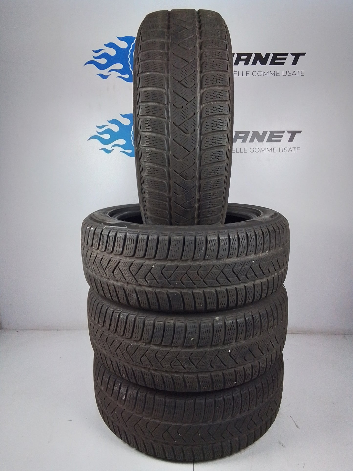 4 Pirelli Sottozero 3 225 55 18 98H m+s