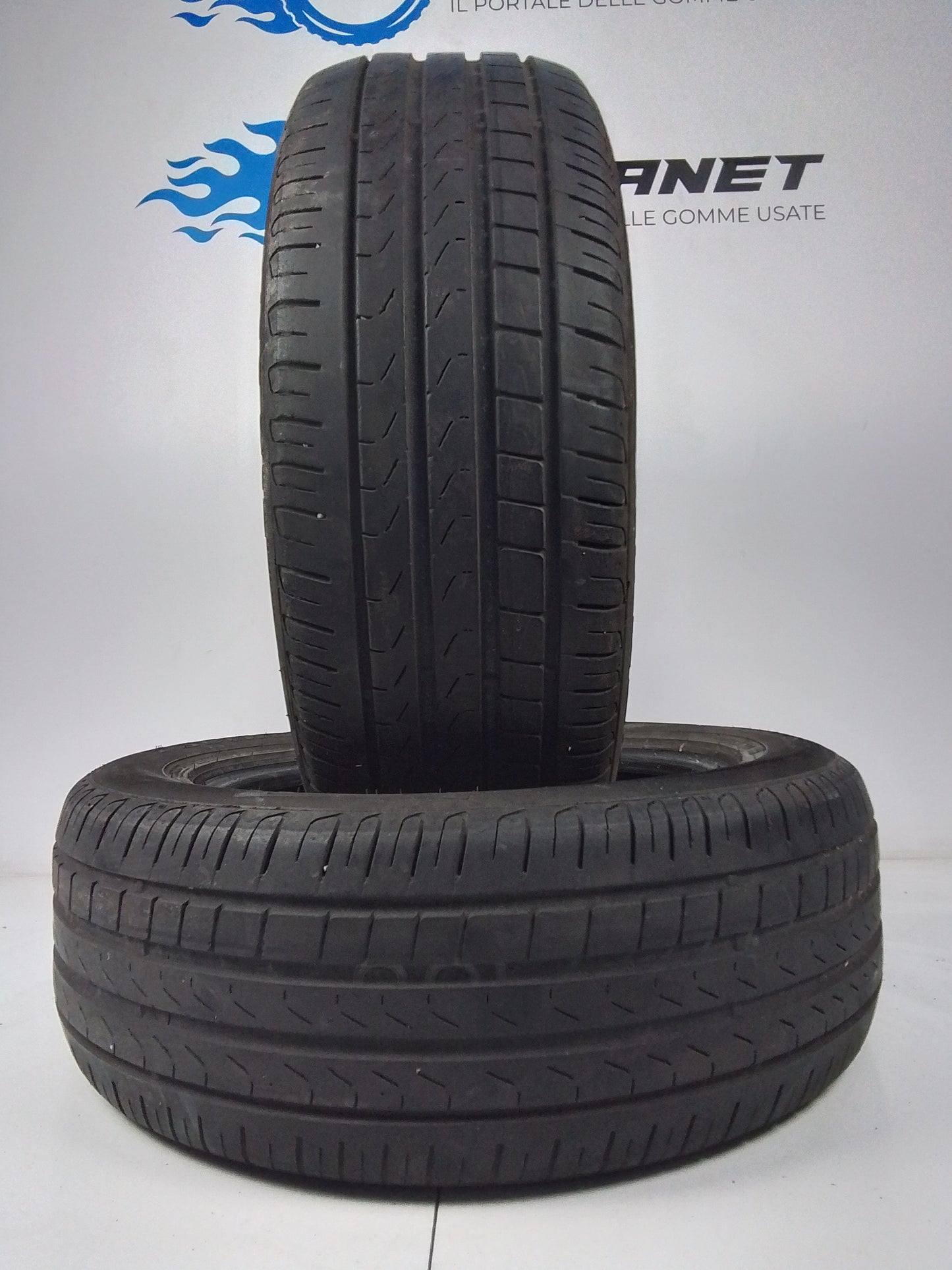 2 Pirelli Scorpion verde 215 60 17 96H