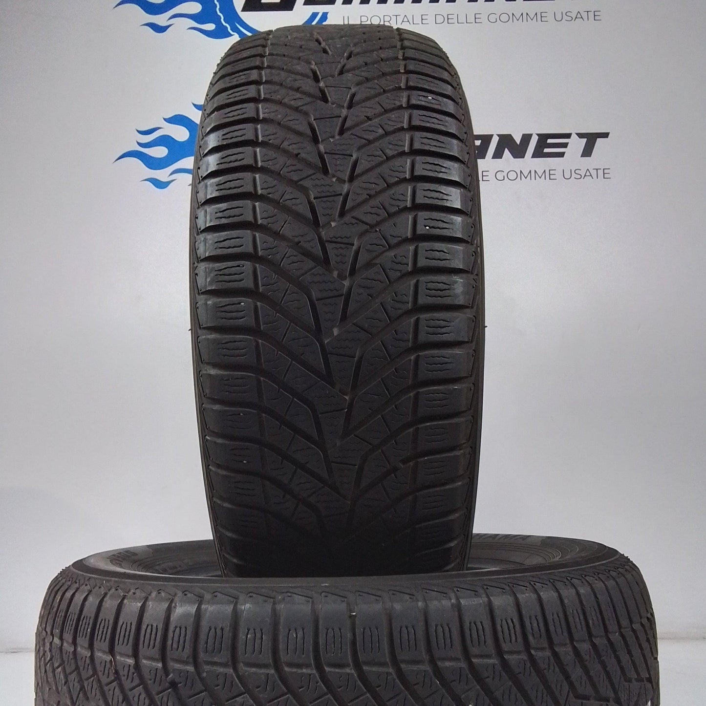 2 Yokohama 225/50 R18 BluEarth Winter V905 M+S