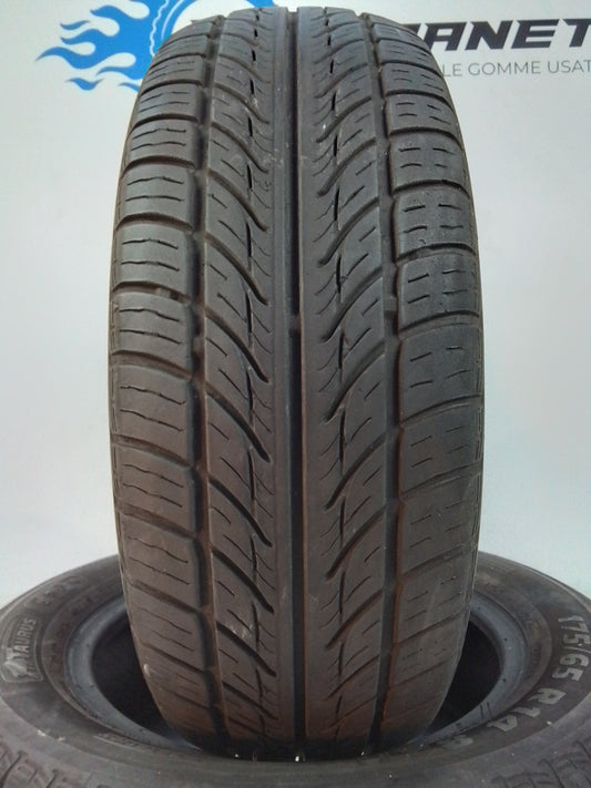 2 Taurus Touring (Michelin) 175 65 14 82H