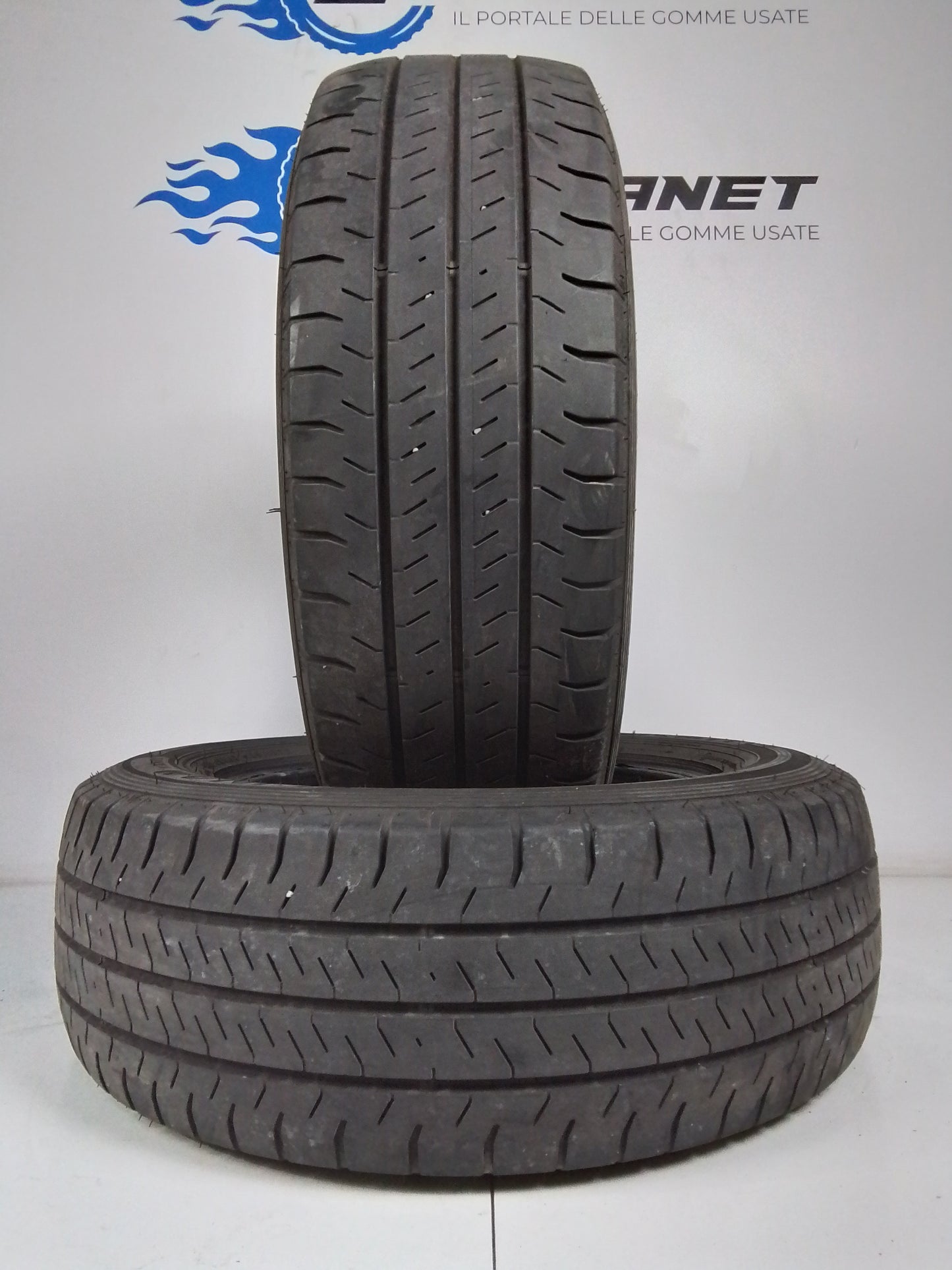 2 Falken Van01 215 65 16C 109/107T