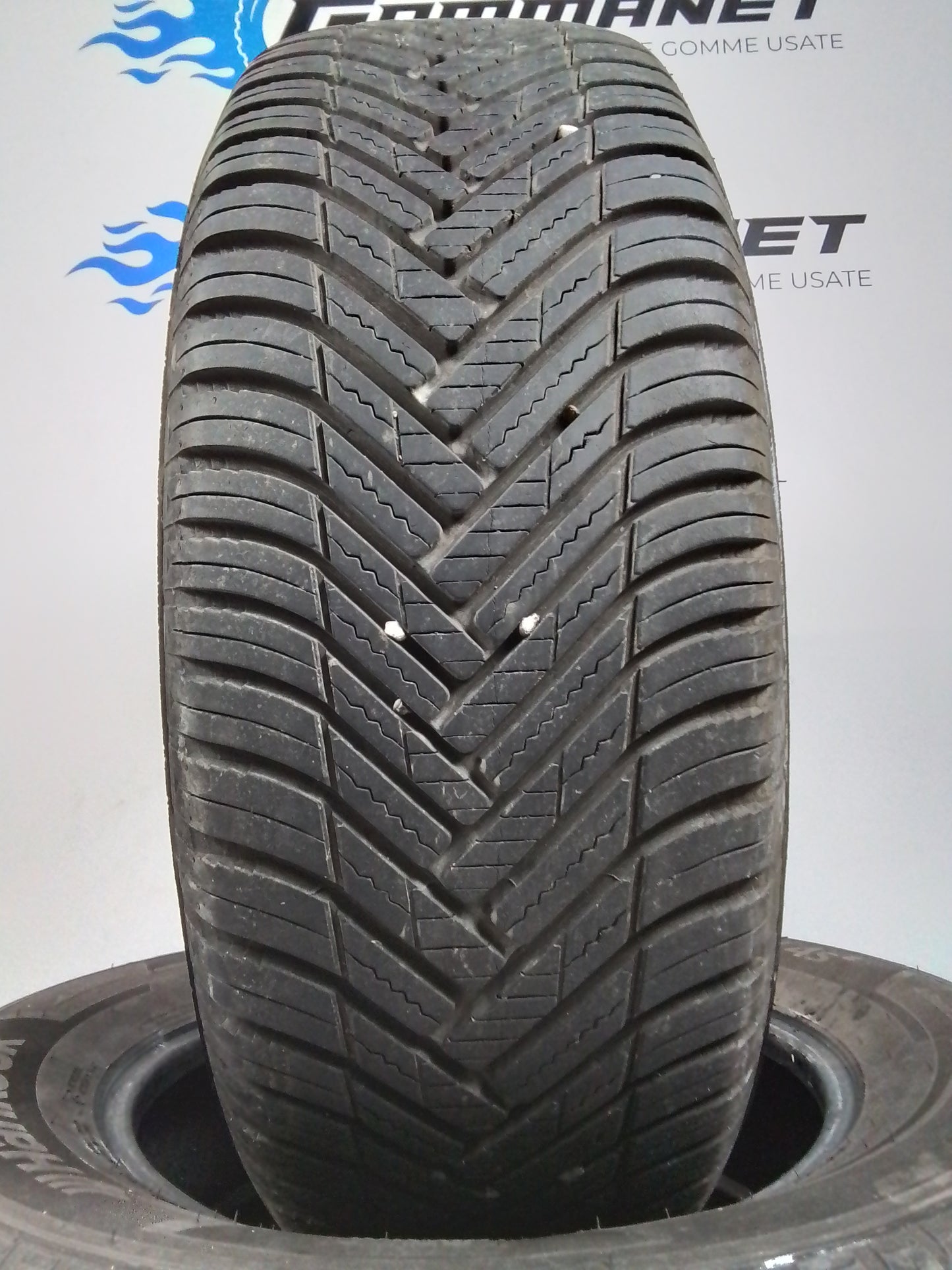 4 Hankook Kinergy 4S 215 65 16 102V M+S