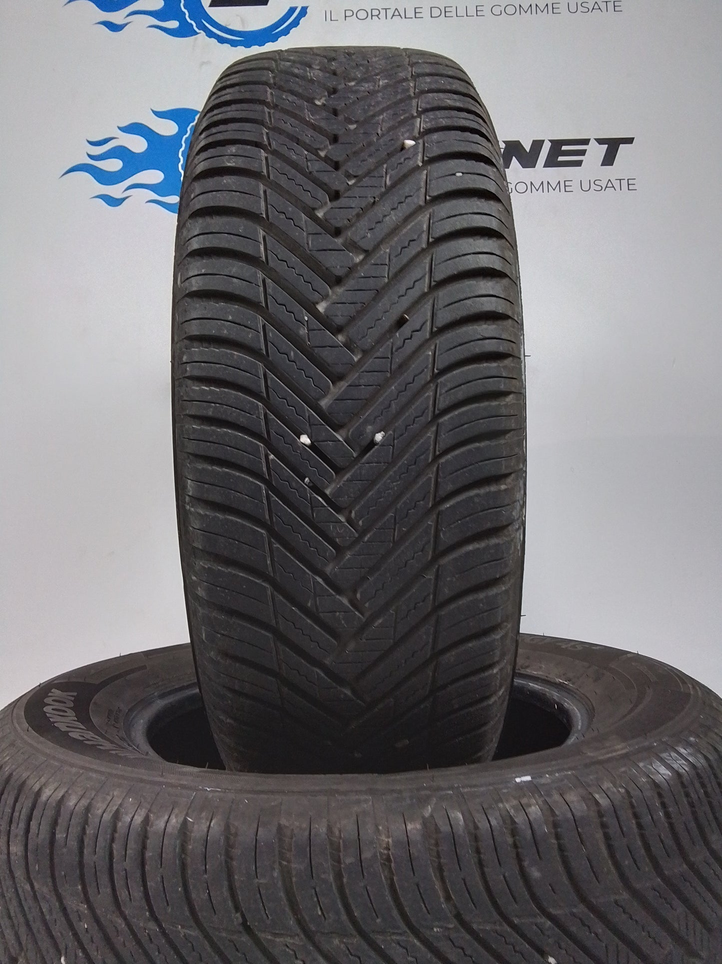 4 Hankook Kinergy 4S 215 65 16 102V M+S