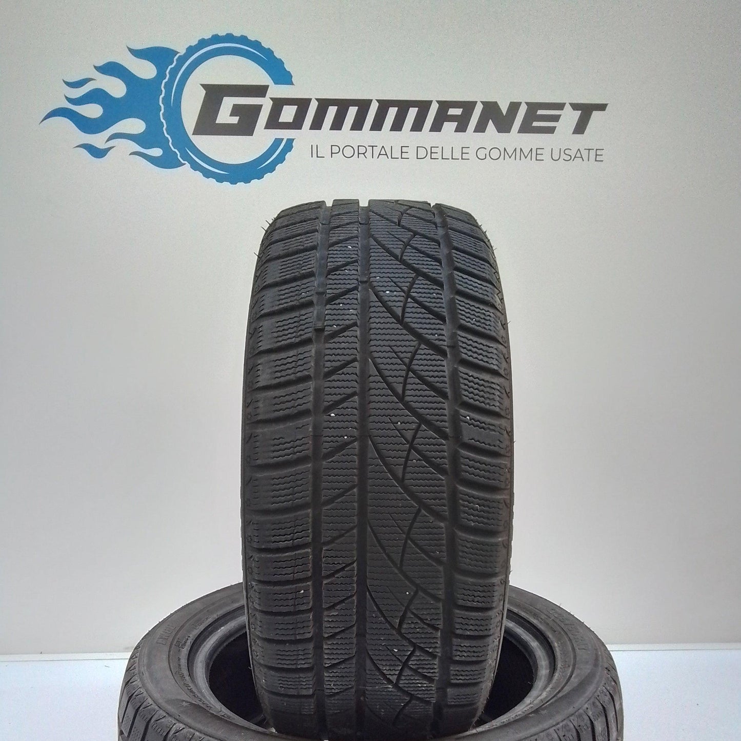 2 Jinyu 225/45 R17 Winter 9W52 91v M+S