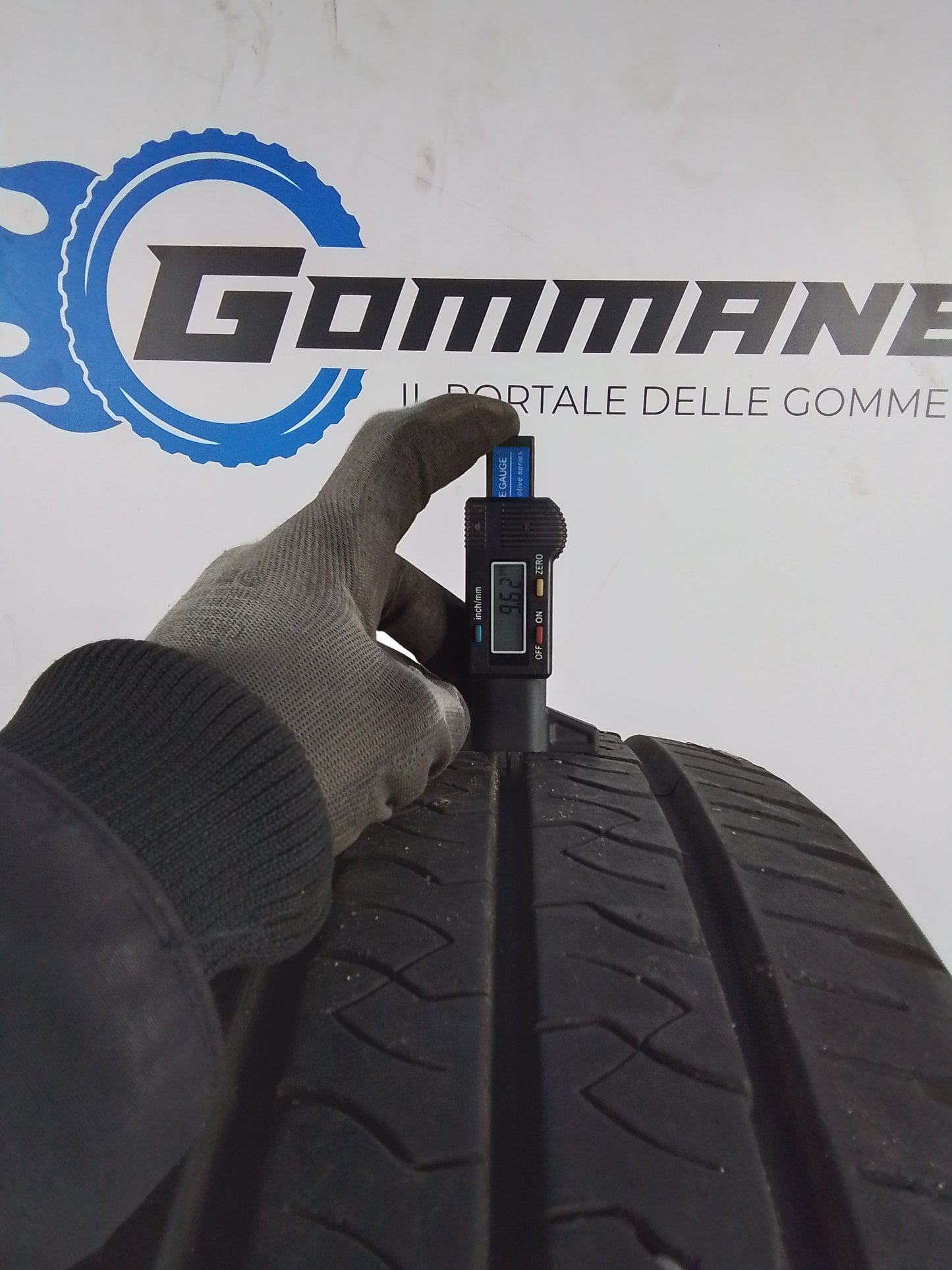 2 Kumho PorTran Kc53 235 65 16C 115/113R