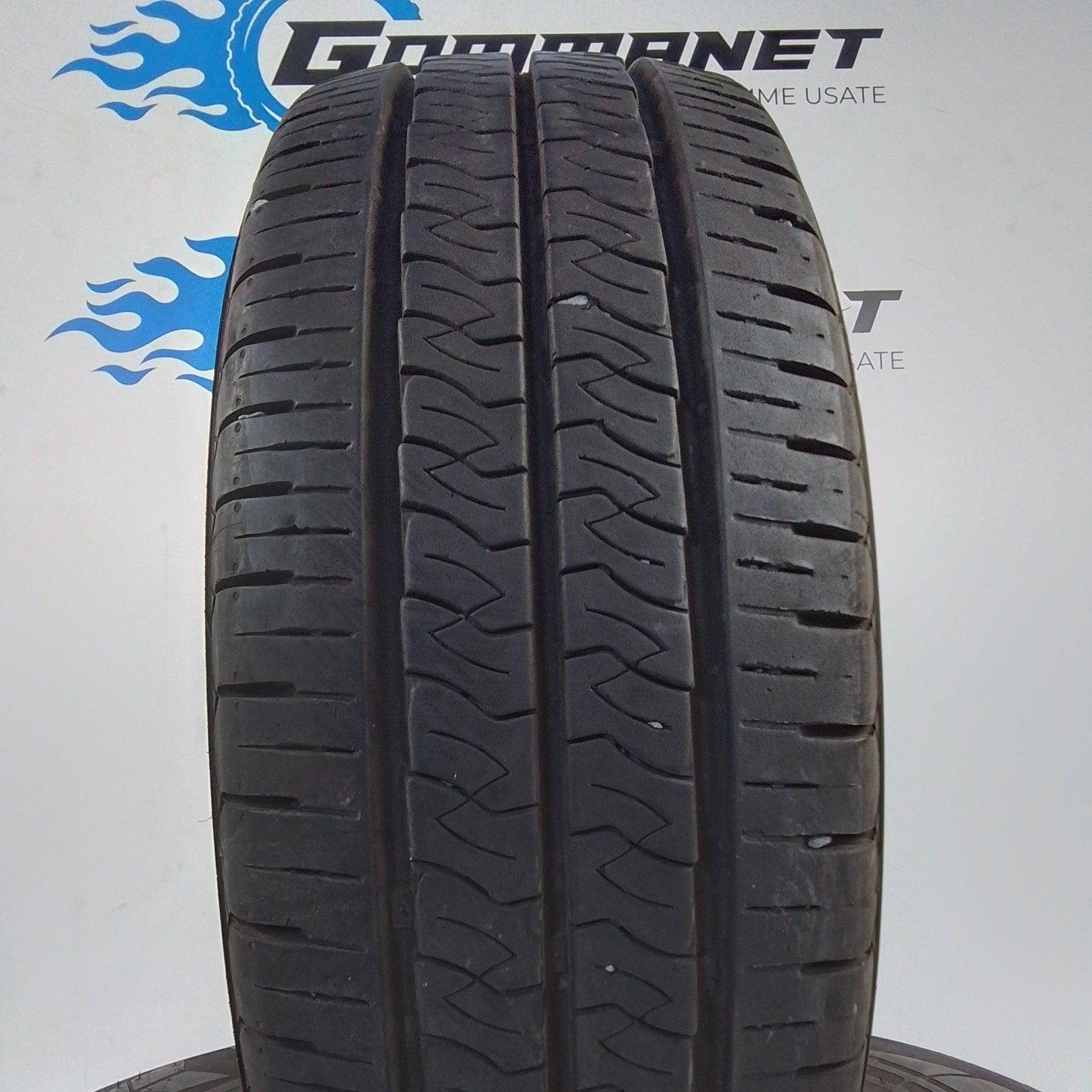 2 Kumho PorTran Kc53 235 65 16C 115/113R