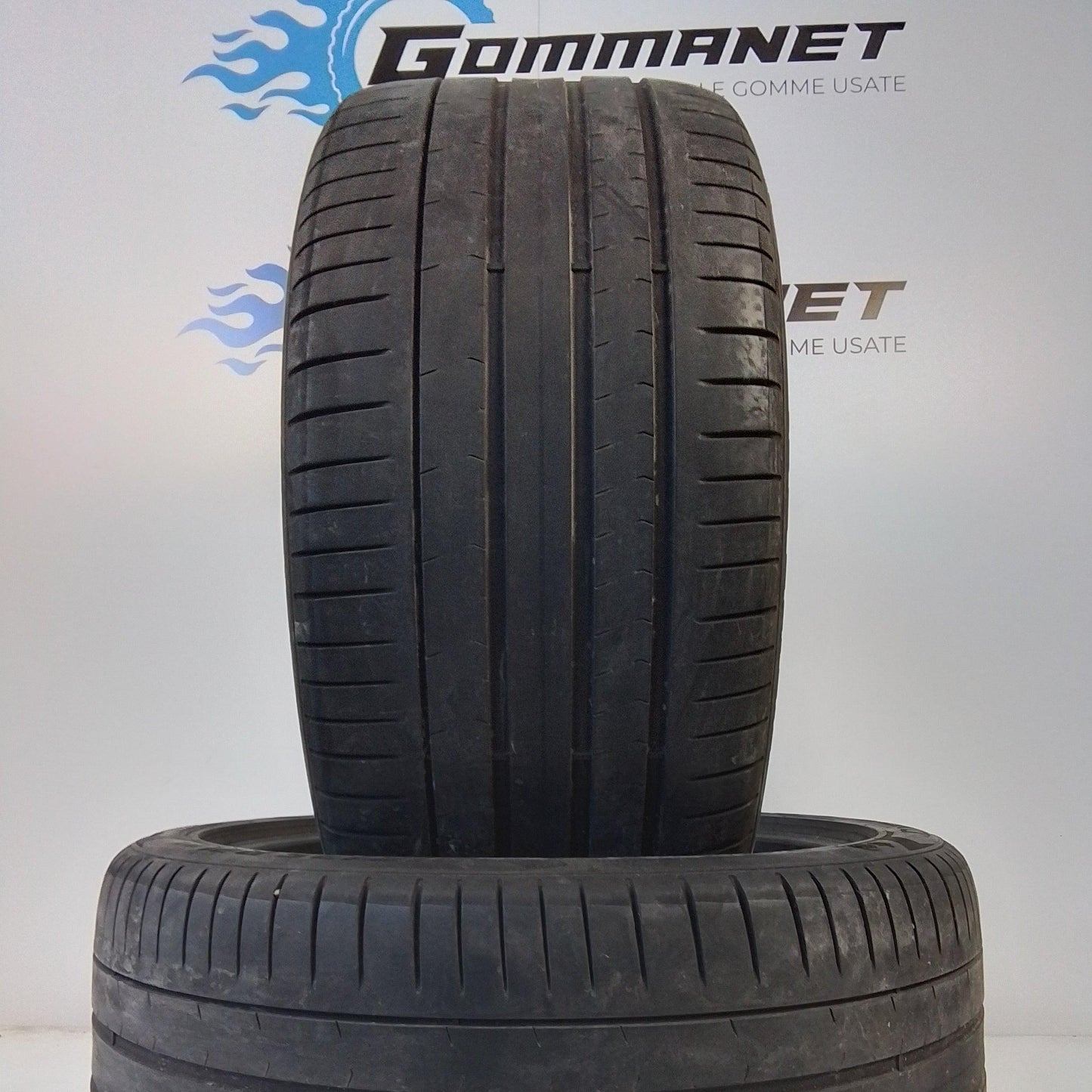 2 Pirelli Pzero 315 35 21 111Y RUN FLAT