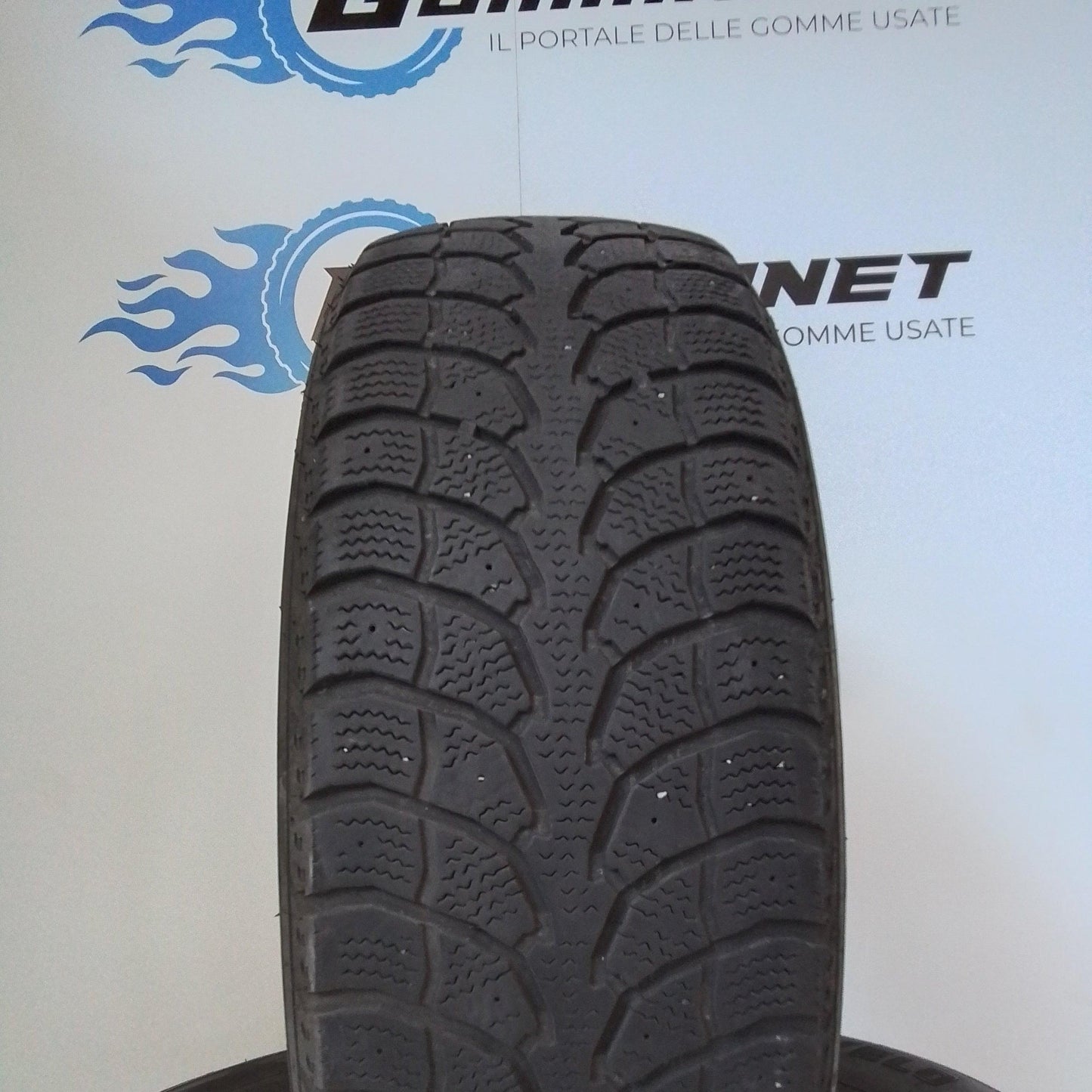2 Rovelo RWS-677 215 60 17 96T