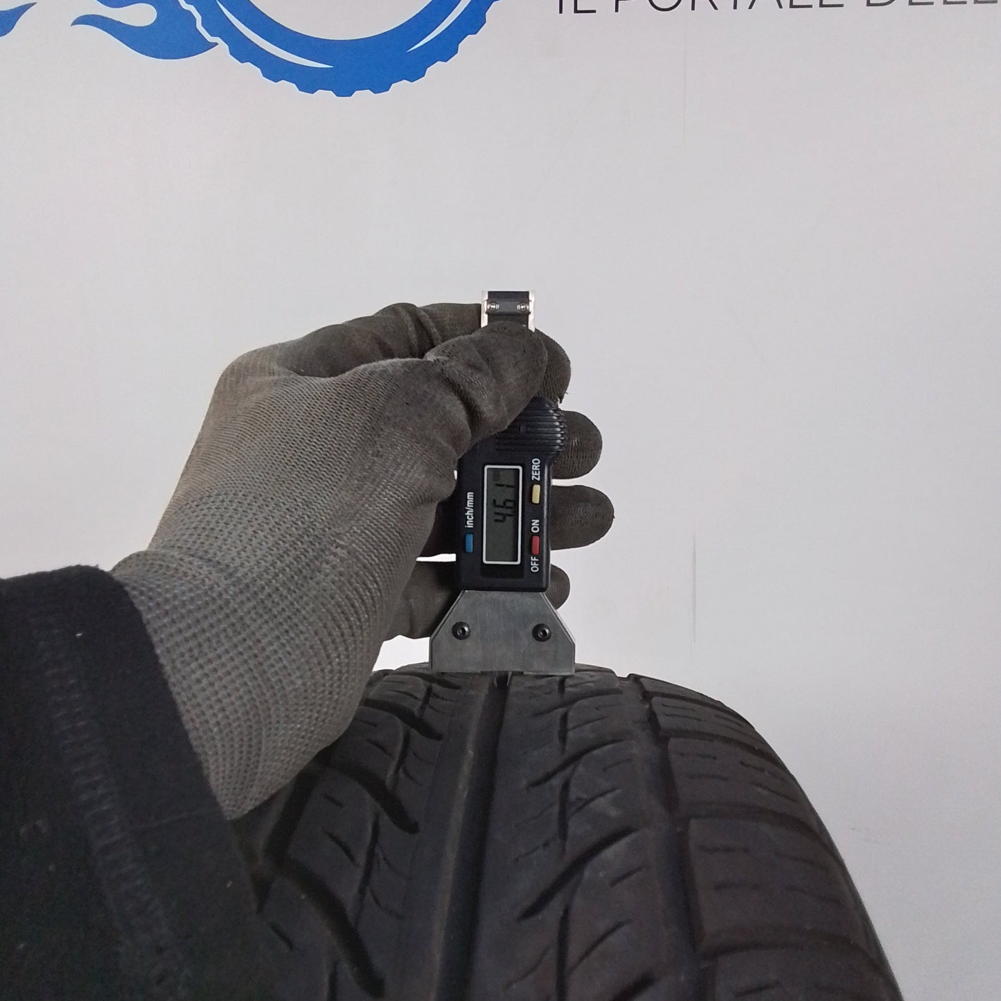 2 Taurus Touring (Michelin) 175 65 14 82H