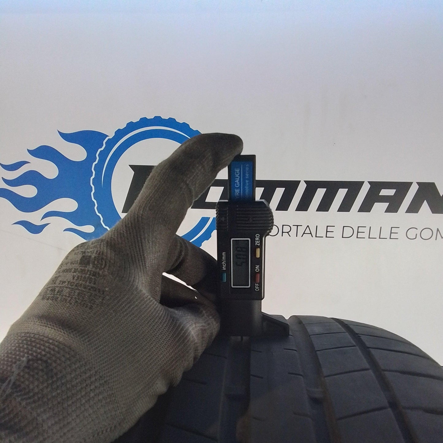 4 Falken Azenis 235 55 18 100H