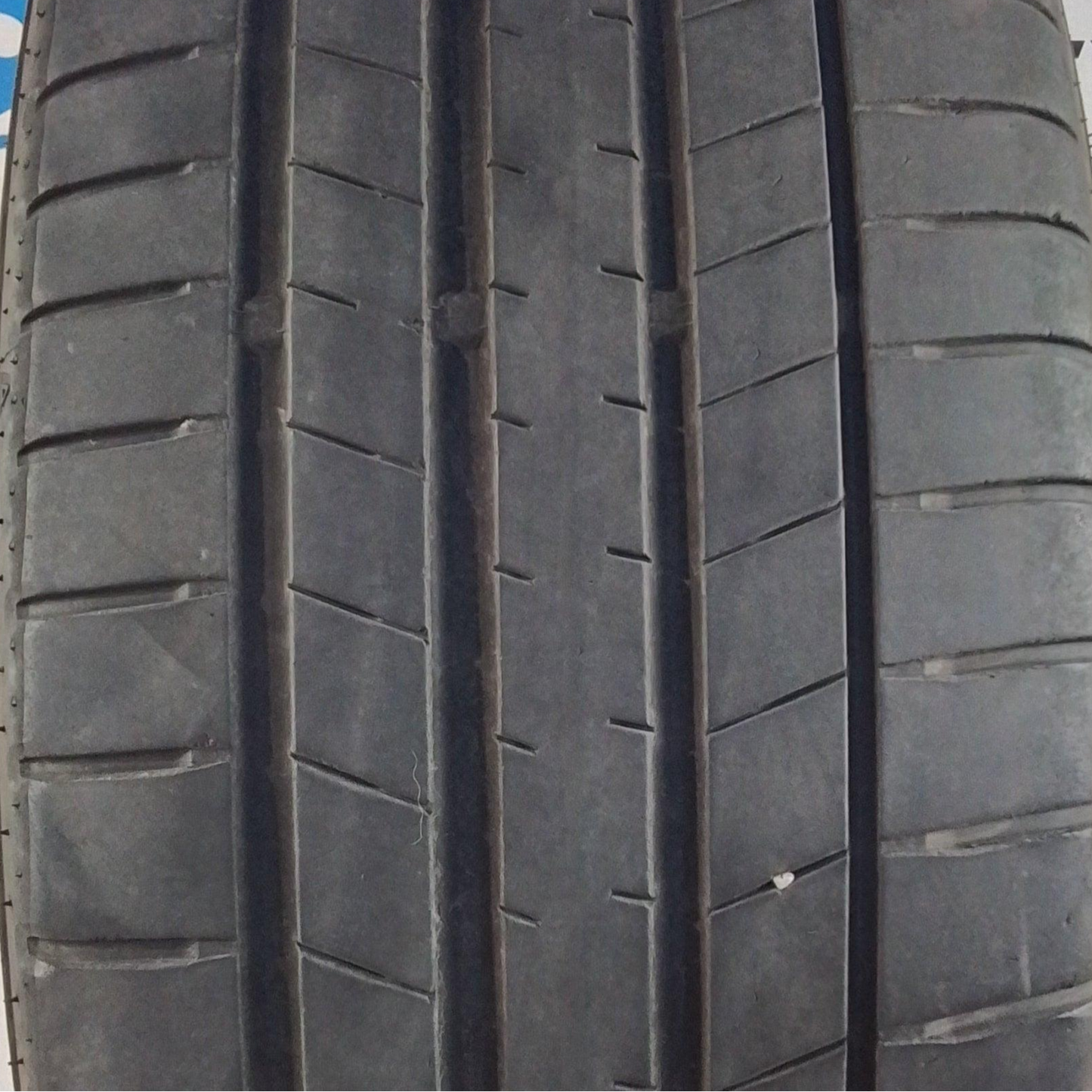 4 Falken Azenis 235 55 18 100H