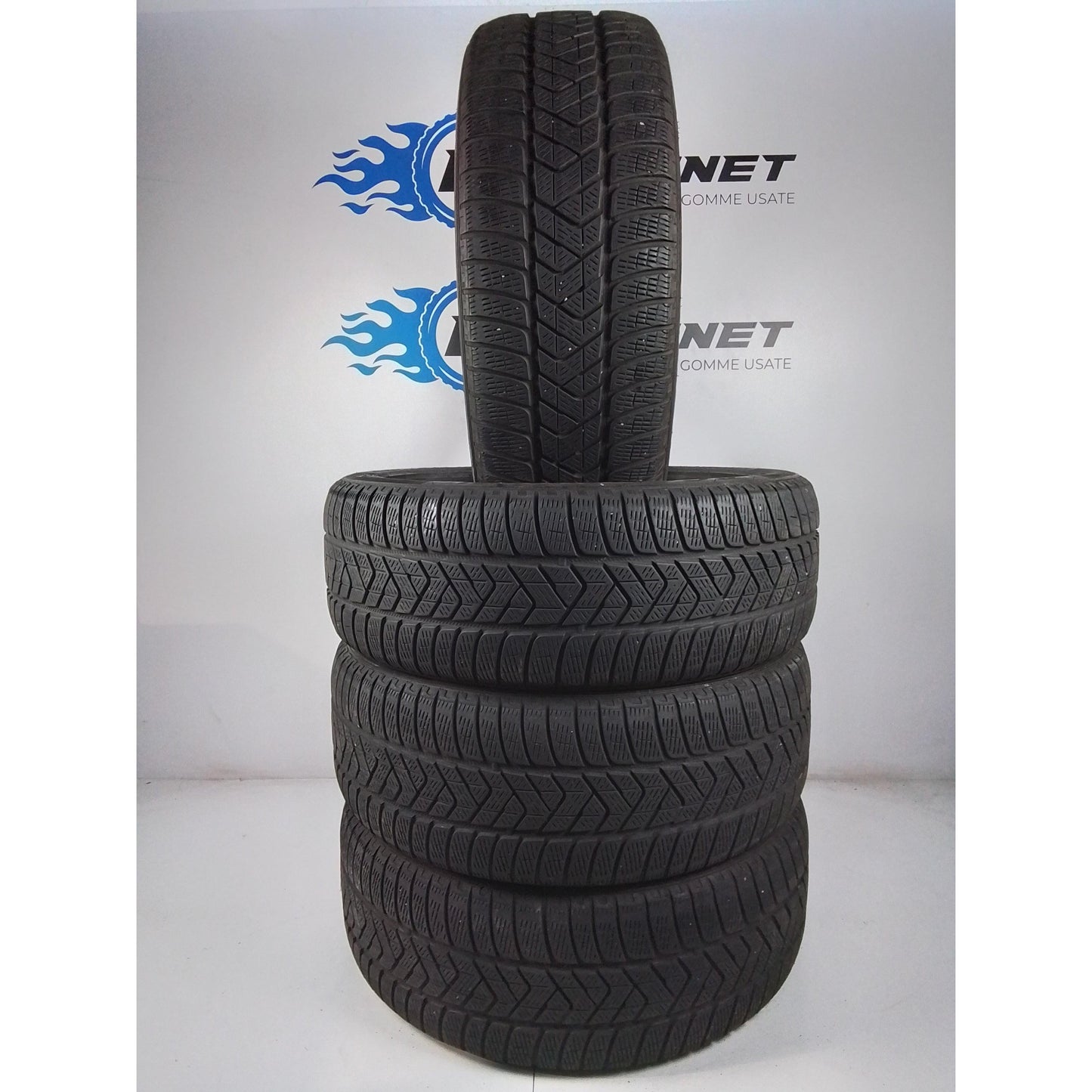 4 Pirelli 215/65 R17 Scorpion Winter 99H M+S