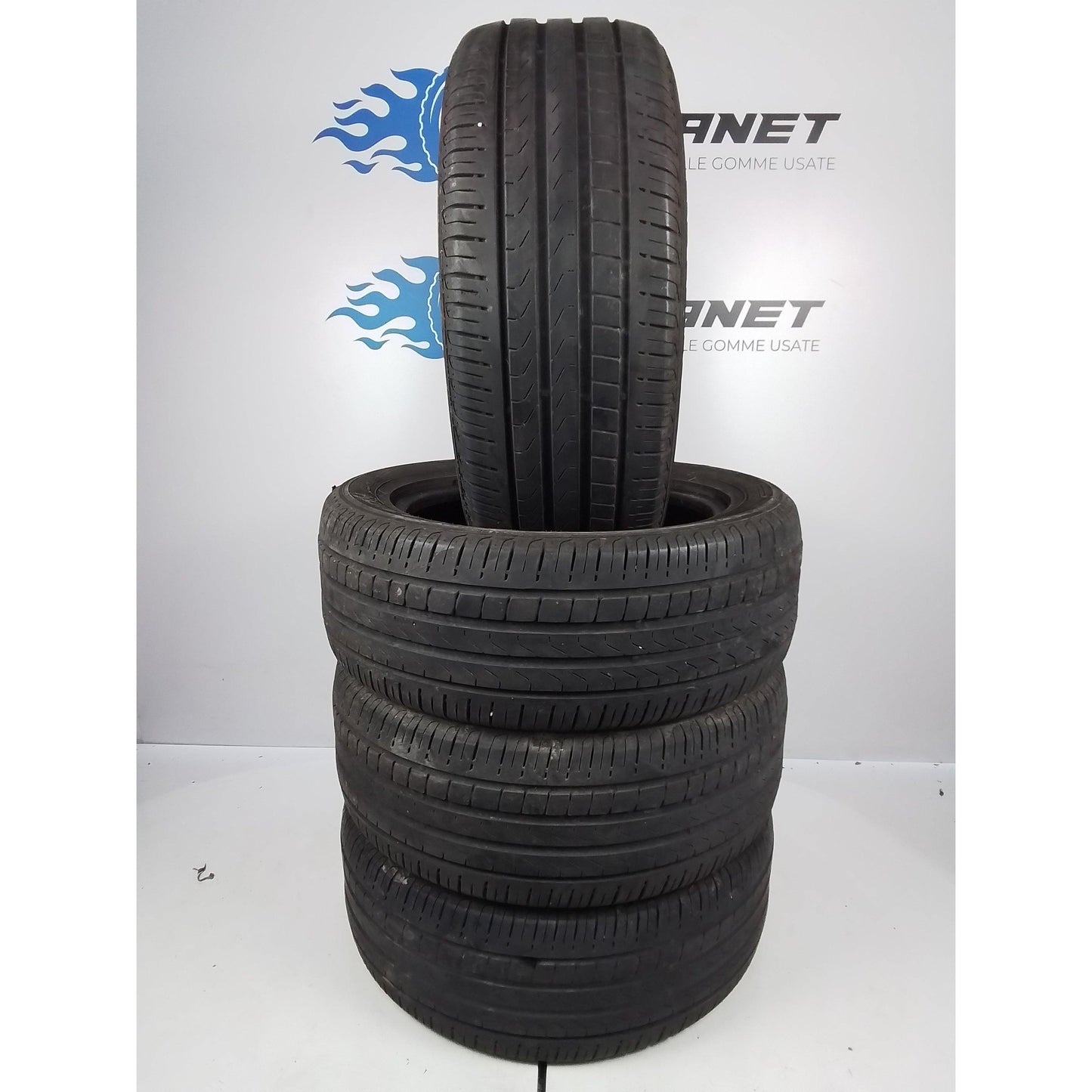 4 Pirelli Scorpion verde 235 60 18 103V