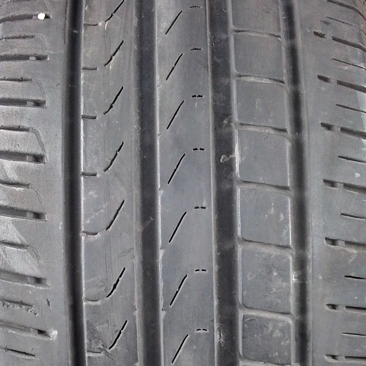 4 Pirelli Scorpion verde 235 60 18 103V