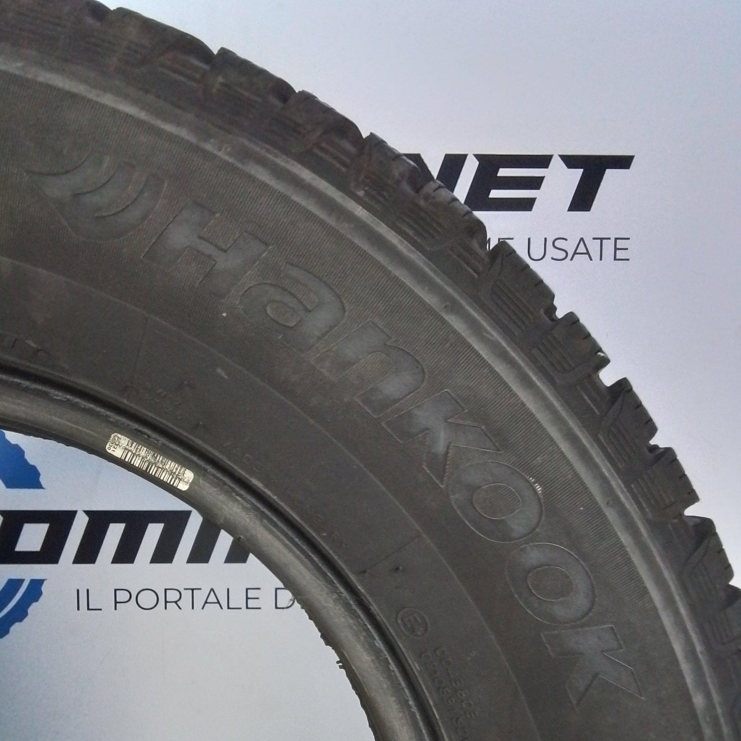 4 Hankook 235/65 R16 Winter Icept LV  M+S