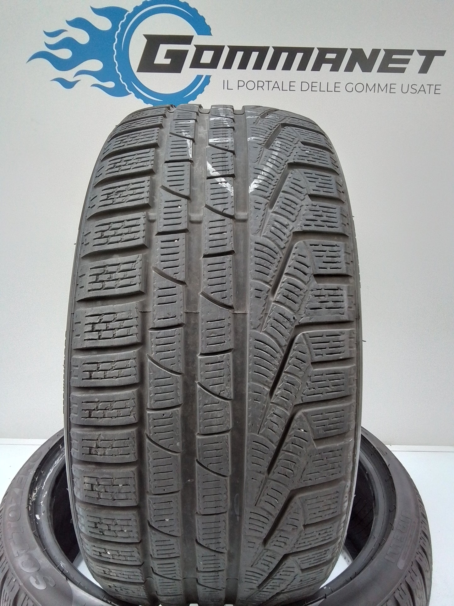 2 Pirelli Sottozero 245 35 20  91V M+S