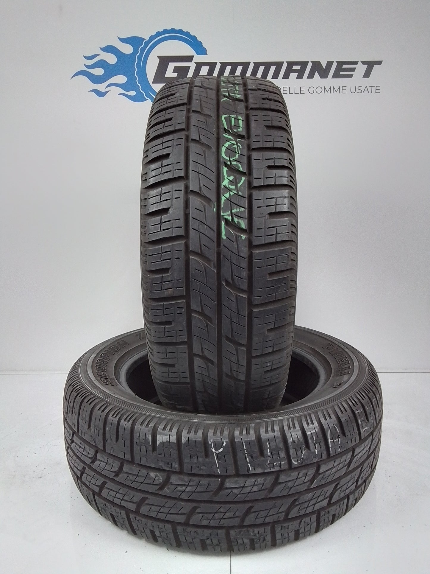 2 Pirelli Scorpion Zero 235 60 18 103V M+S