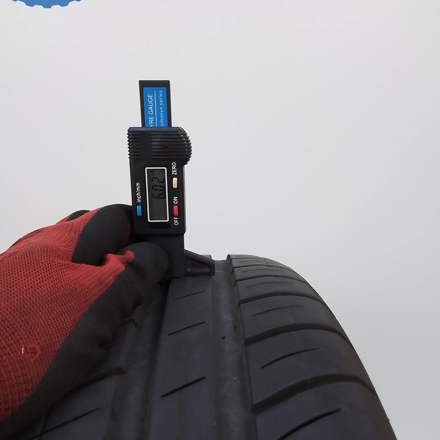 2 Goodyear EfficientGrip compact 175 65 14 82T