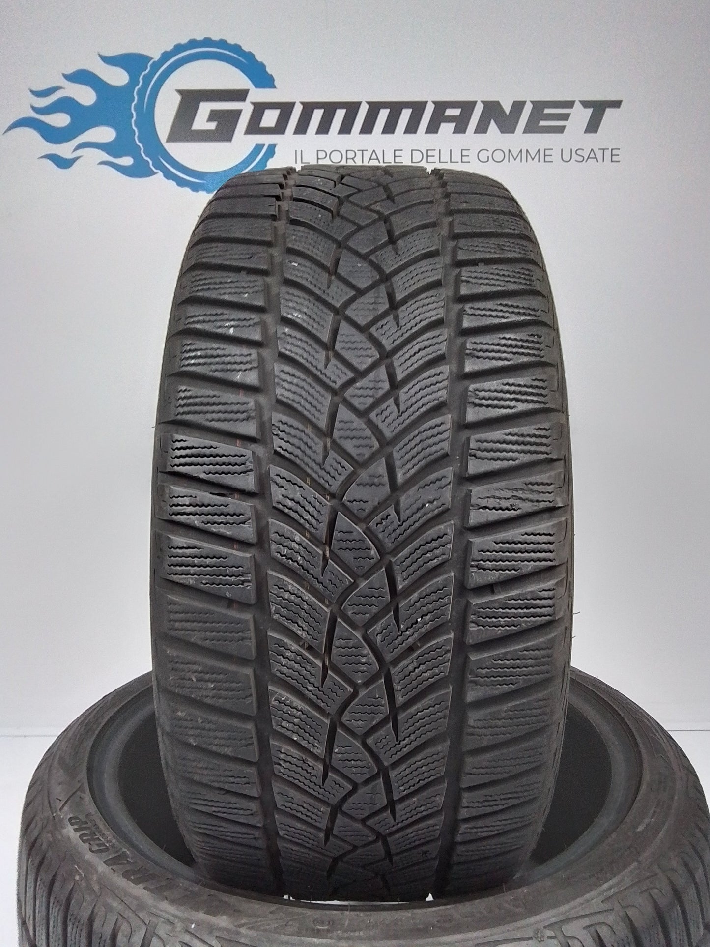 2 Goodyear Ultragrip 215 65 17 96H m+s