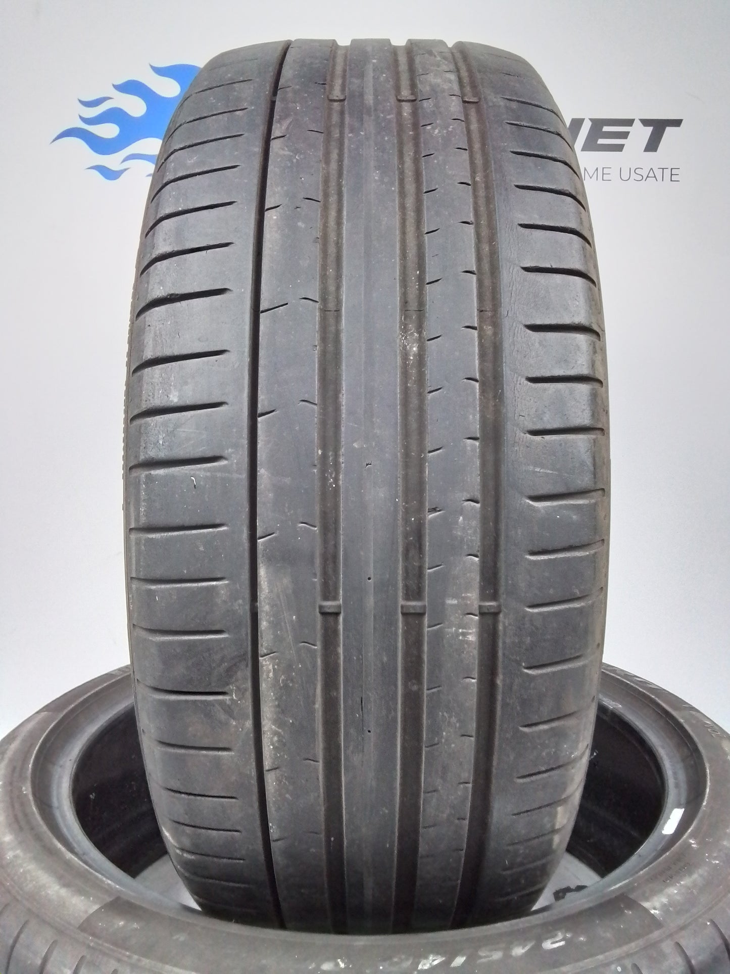 2 Pirelli Pzero 245 40 21 100V