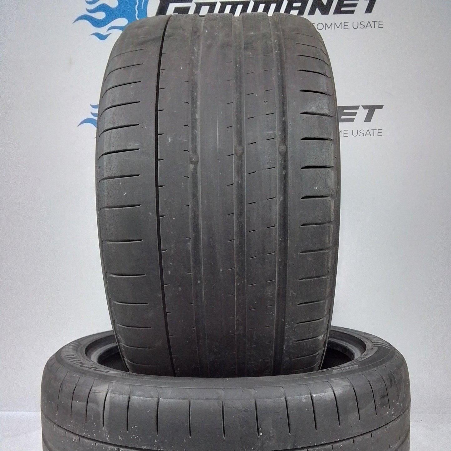 2 Yokohama Advan Sport V107 325 35 22 114Y